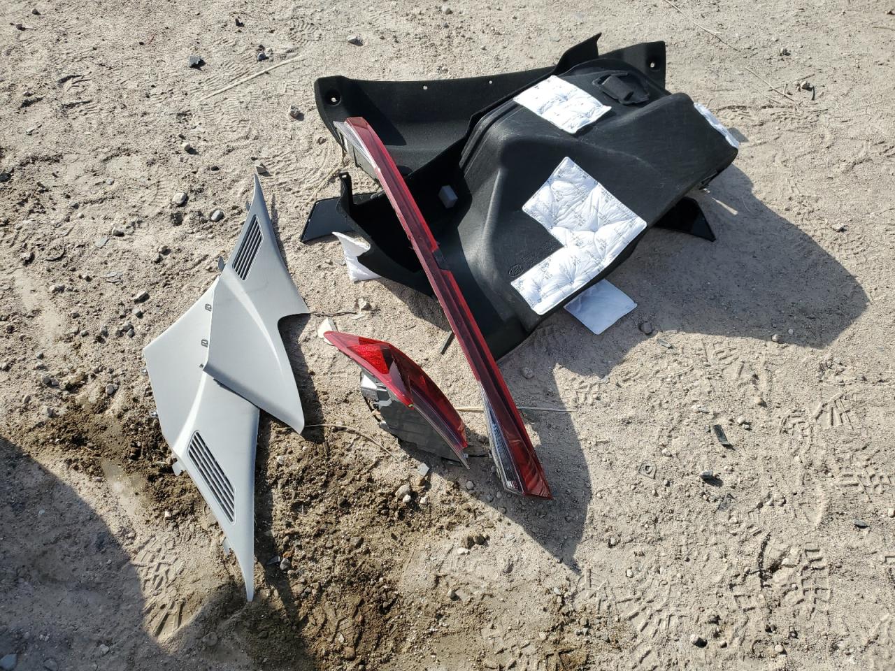 2022 HYUNDAI ELANTRA SEL VIN:5NPLS4AG9NH084260