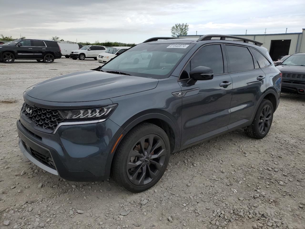 2022 KIA SORENTO EX VIN:5XYRHDLF9NG157857