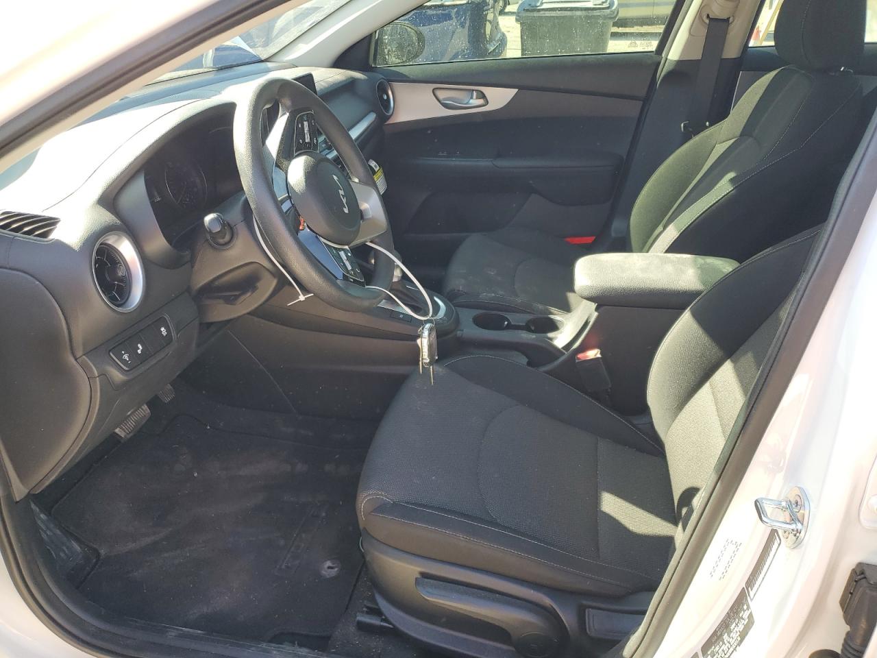 2024 KIA FORTE LX VIN:3KPF24AD8RE830176