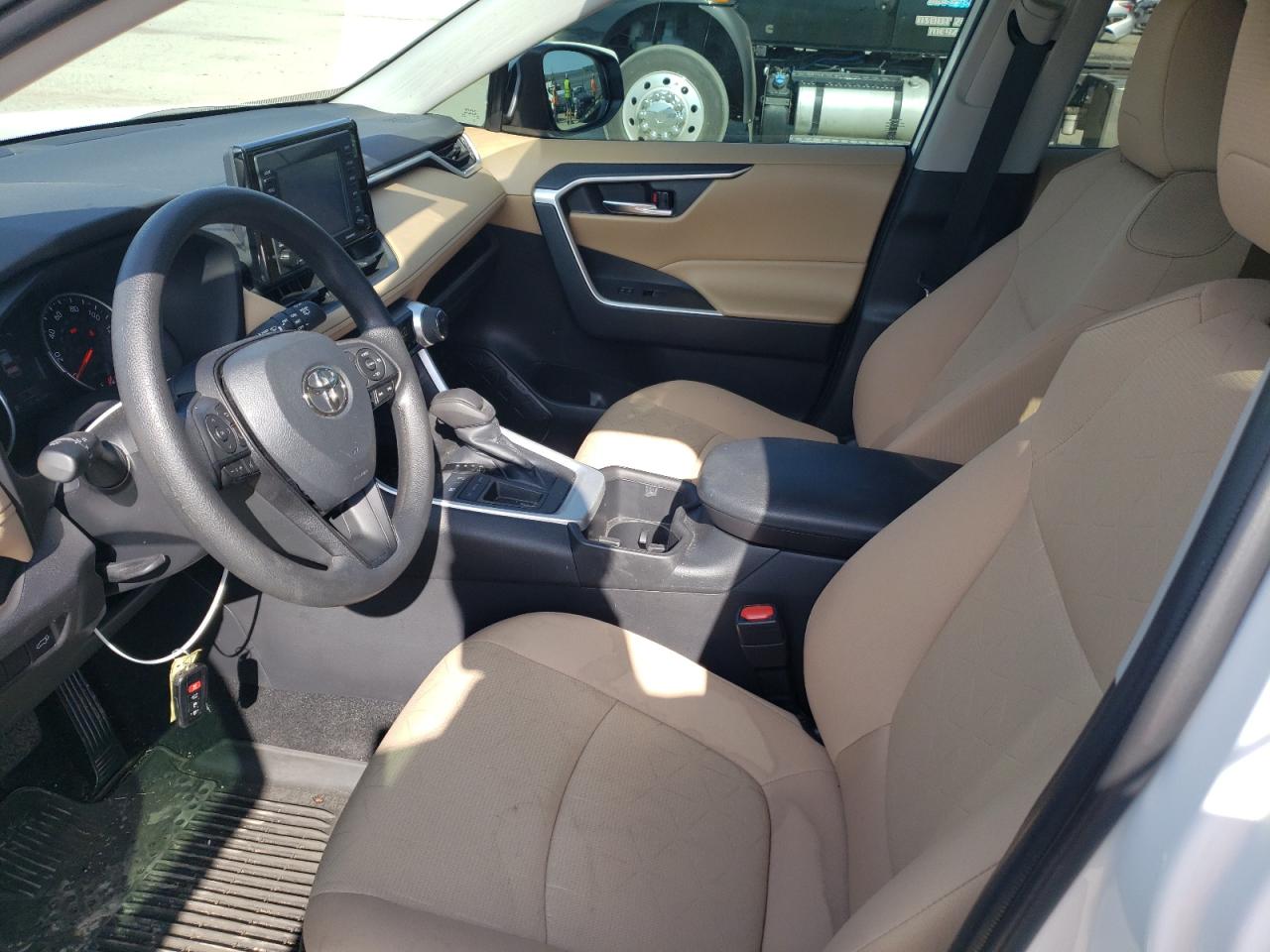 2022 TOYOTA RAV4 XLE VIN:2T3W1RFVXNC198069