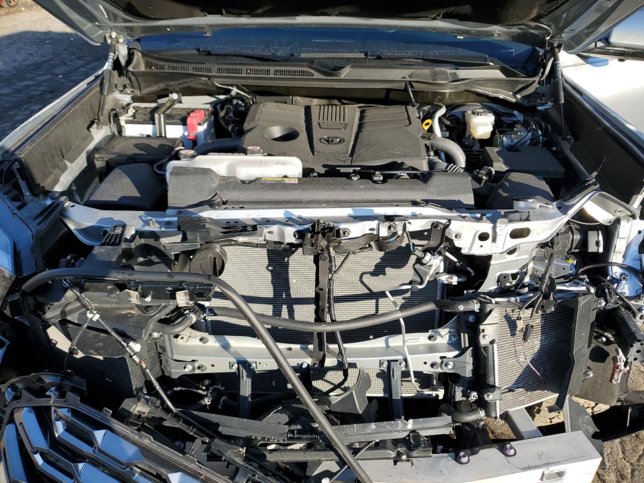 2023 TOYOTA TUNDRA CREWMAX PLATINUM VIN:5TFNA5DB8PX080032