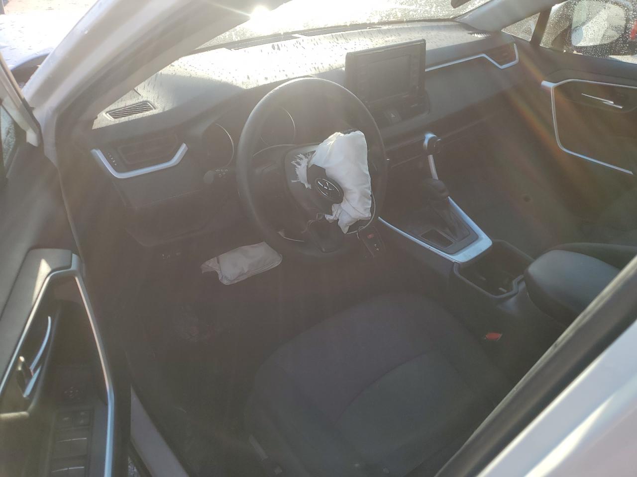 2022 TOYOTA RAV4 XLE VIN:2T3W1RFVXNC200886