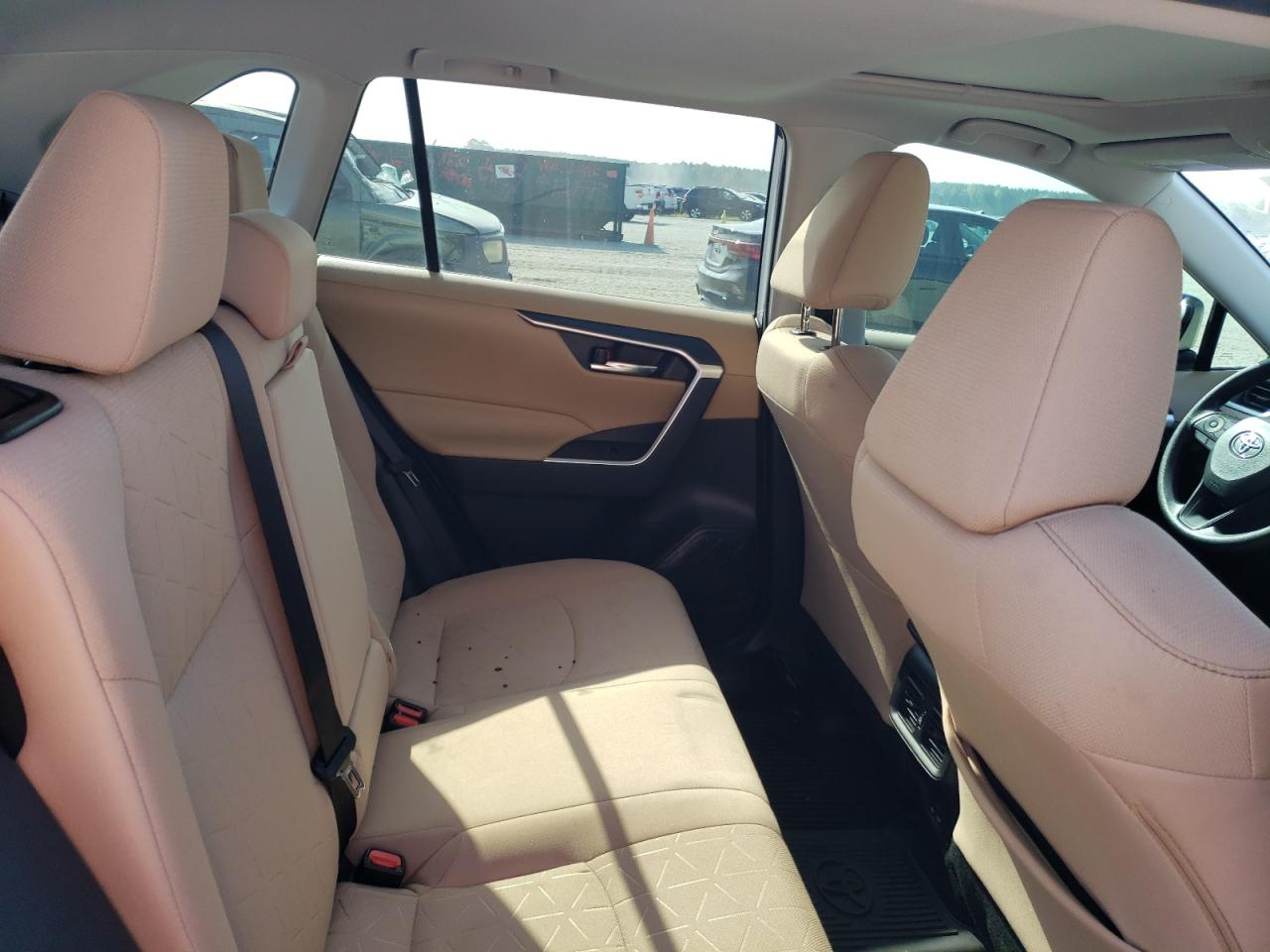 2022 TOYOTA RAV4 XLE VIN:2T3W1RFVXNC198069