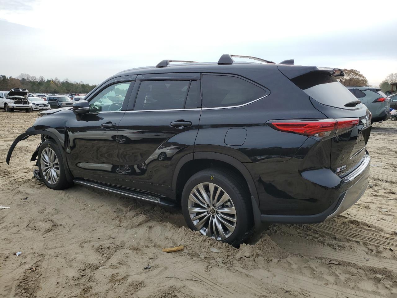 2022 TOYOTA HIGHLANDER PLATINUM VIN:5TDFZRBH0NS238748
