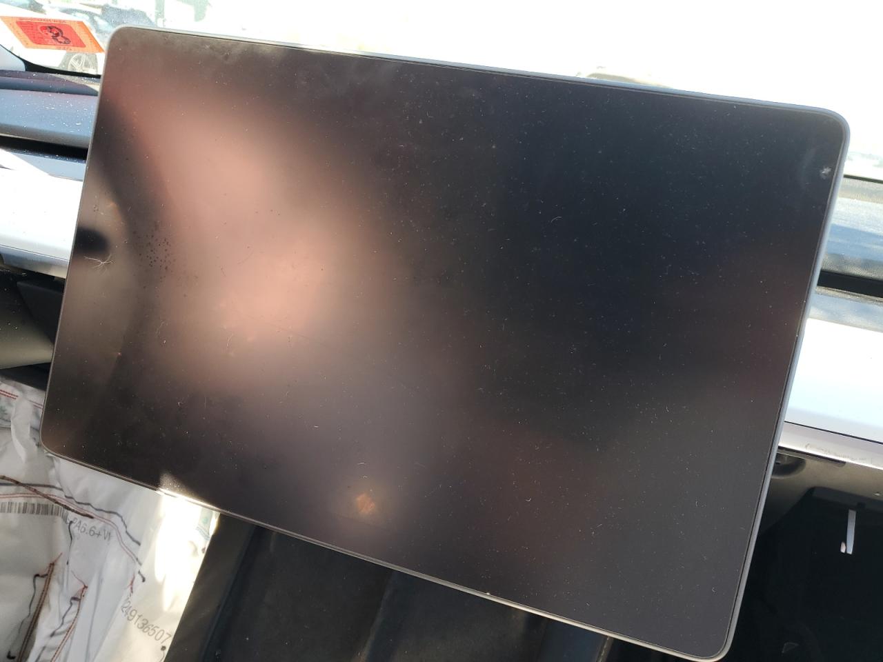 2024 TESLA MODEL Y  VIN:7SAYGAEE9RF077458