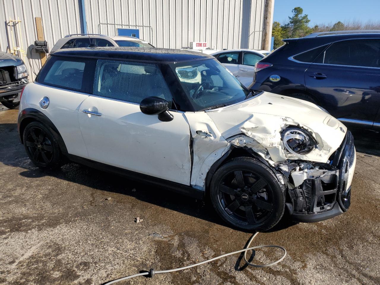 2022 MINI COOPER S VIN:WMW53DH0XN2R10904