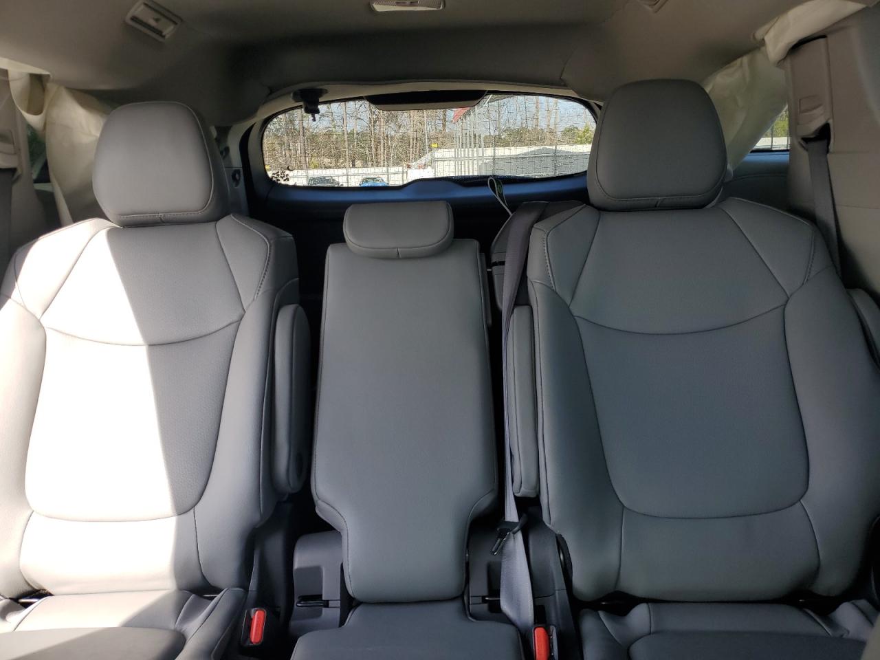 2024 TOYOTA SIENNA XLE VIN:5TDJRKEC4RS213245