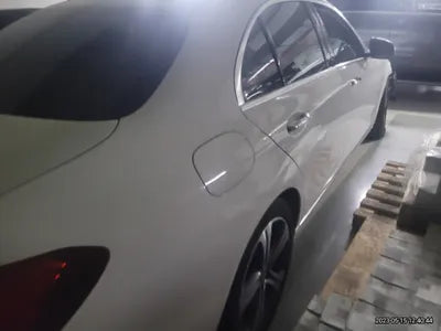 2019 Mercedes-Benz E 220 VIN: