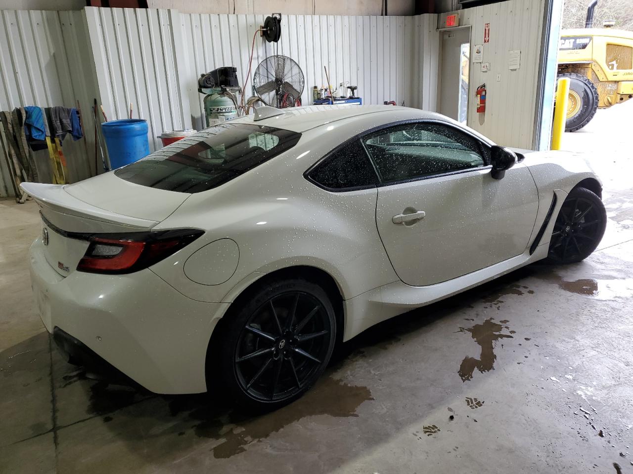 2024 TOYOTA GR 86 PREMIUM VIN:JF1ZNBE1XR8755702