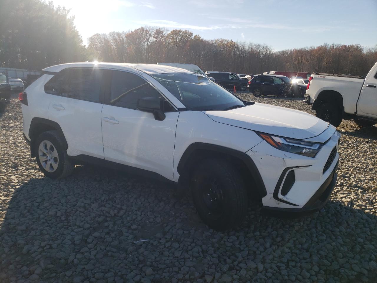 2024 TOYOTA RAV4 LE VIN:2T3F1RFV6RC433105