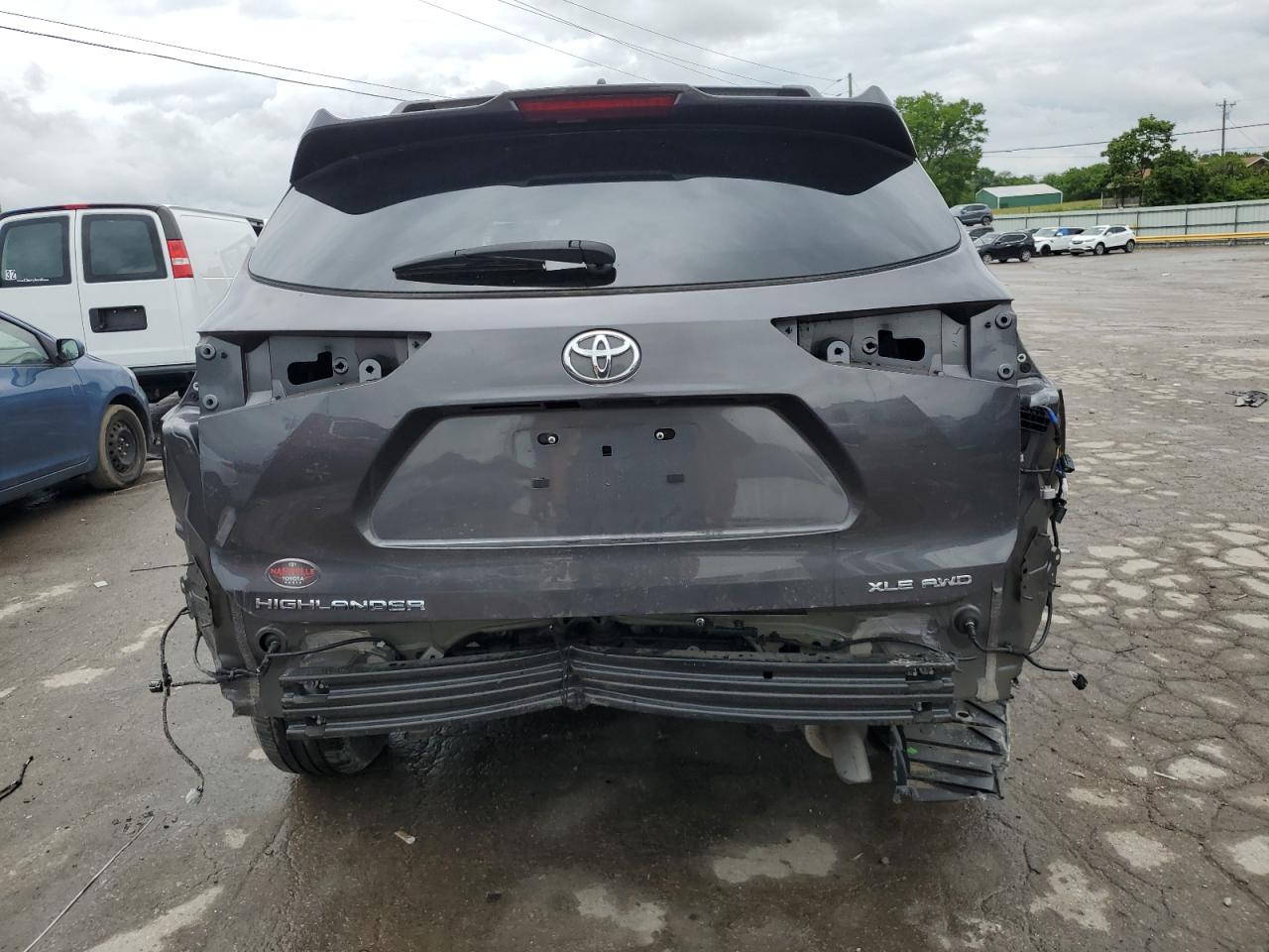 2022 TOYOTA HIGHLANDER XLE VIN:5TDGZRBH3NS582935
