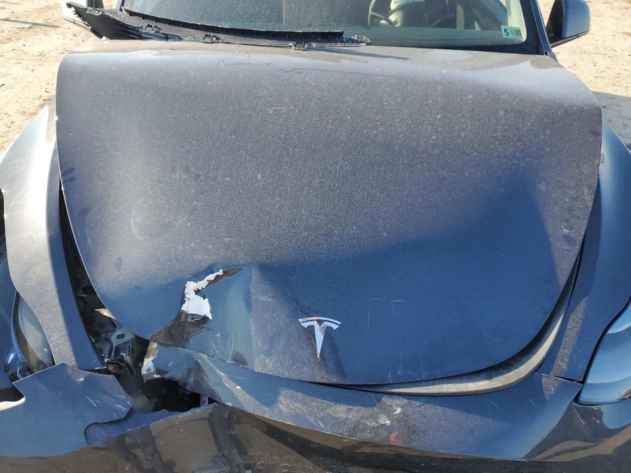 2024 TESLA MODEL Y  VIN:7SAYGDEE0RA275960