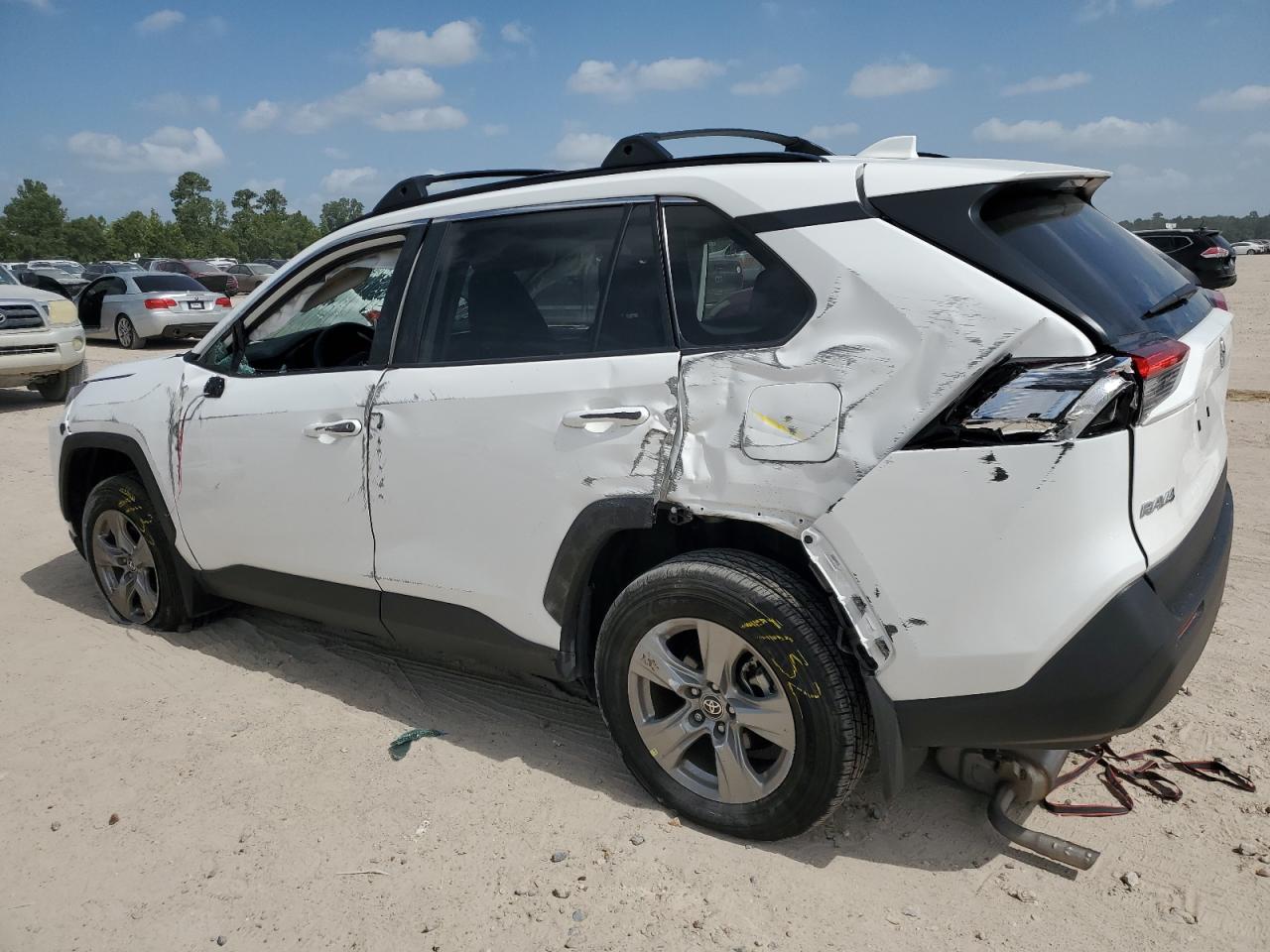 2024 TOYOTA RAV4 XLE VIN:2T3W1RFV6RW318258