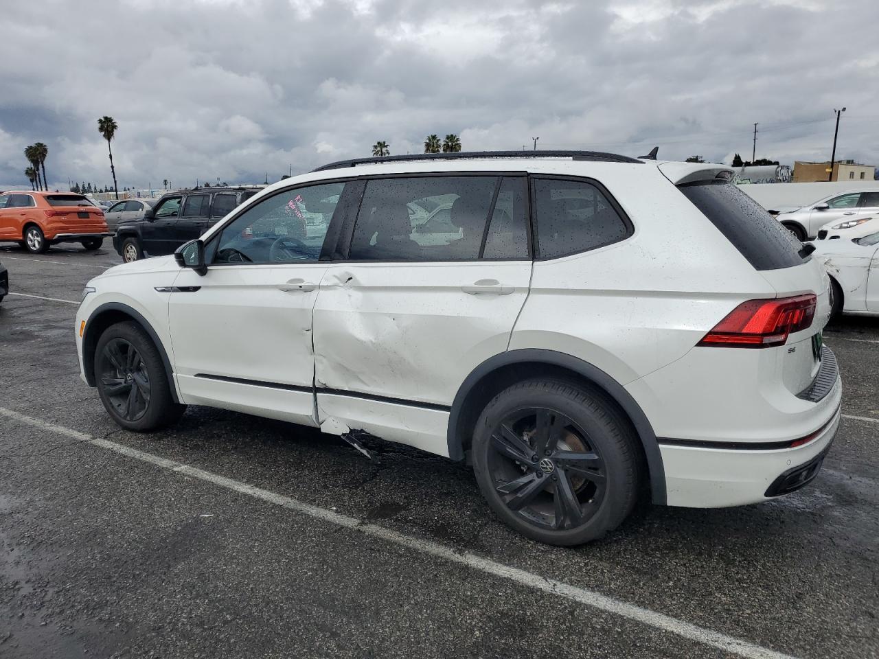 2023 VOLKSWAGEN TIGUAN SE R-LINE BLACK VIN:3VVCB7AX1PM052791