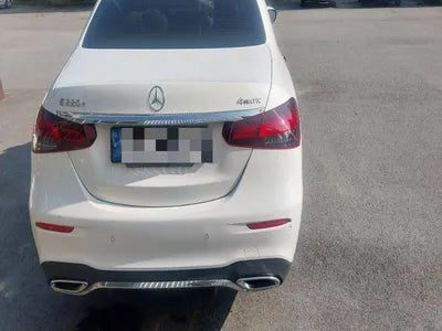 2022 Mercedes-Benz E 220 VIN: