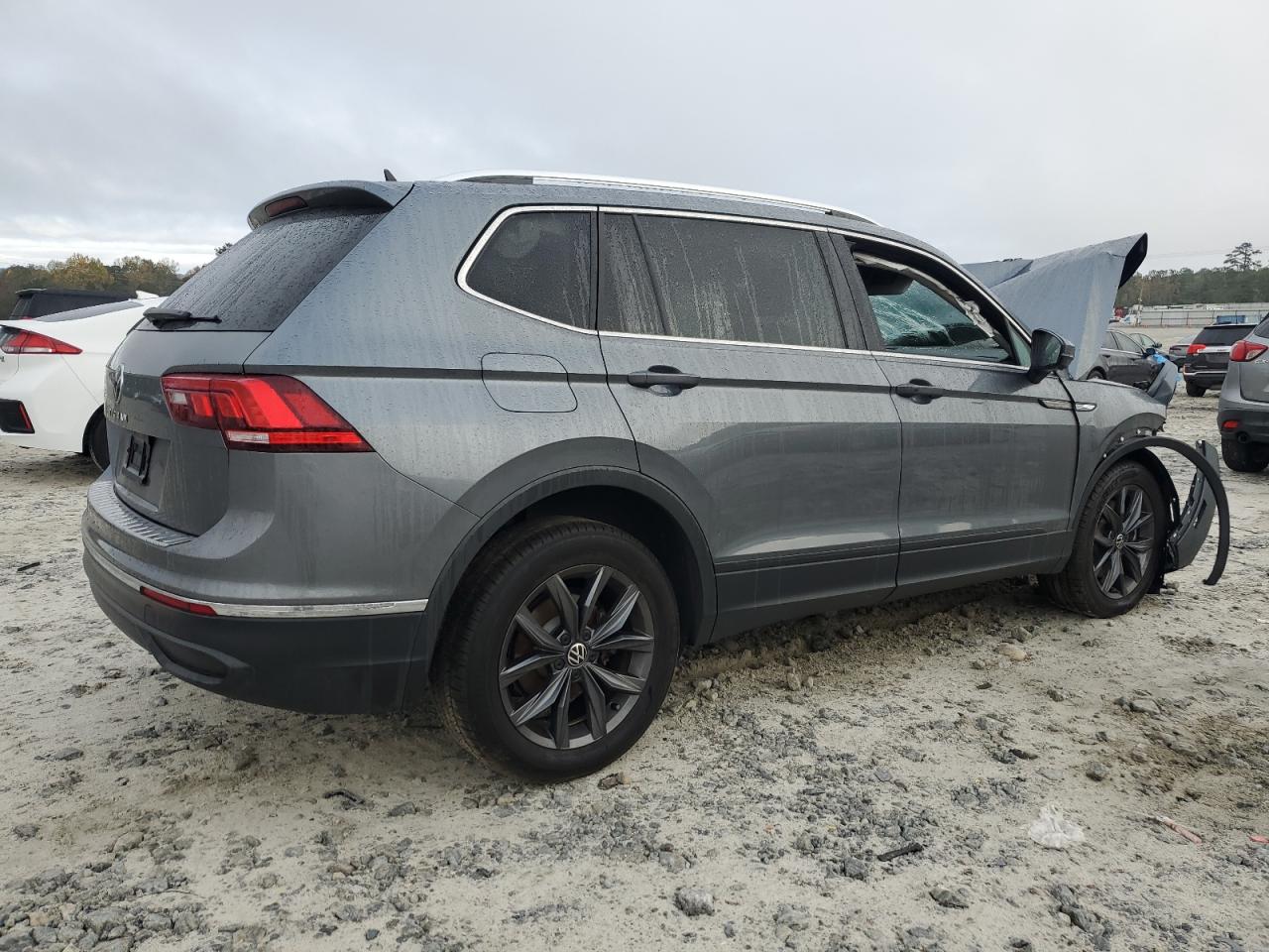 2022 VOLKSWAGEN TIGUAN SE VIN:3VV3B7AX2NM053638