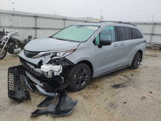 2024 TOYOTA SIENNA XSE VIN:5TDDSKFC1RS121252