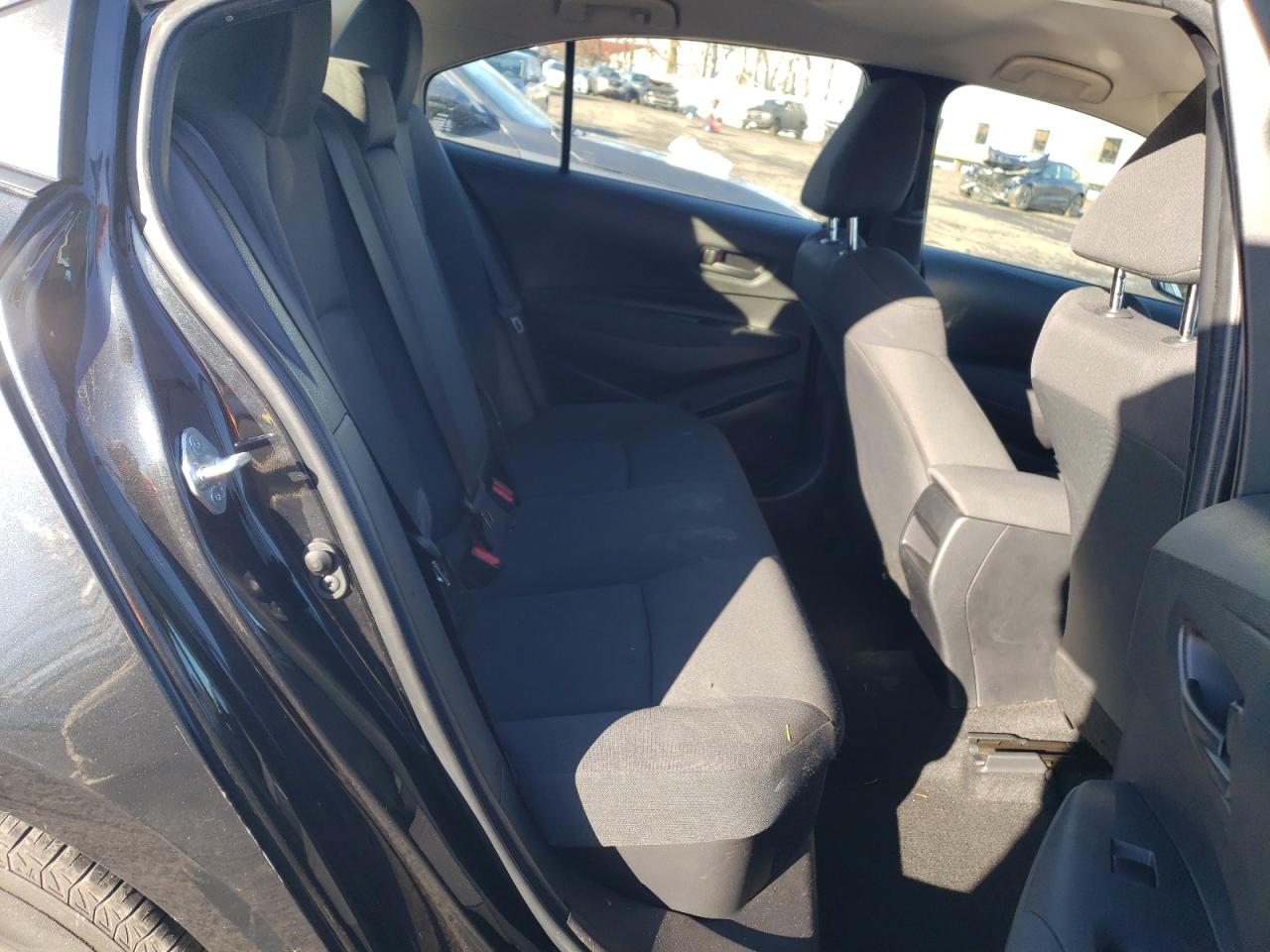 2022 TOYOTA COROLLA LE VIN:JTDEAMDE7NJ043753