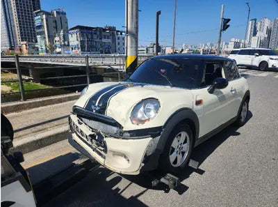 2016 MINI Cooper 735KMWMWXP5101G2A VIN:735KMWMWXP5101G2A