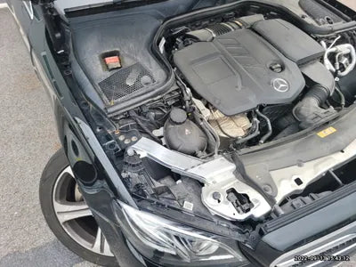 2019 Mercedes-Benz E 220 VIN: