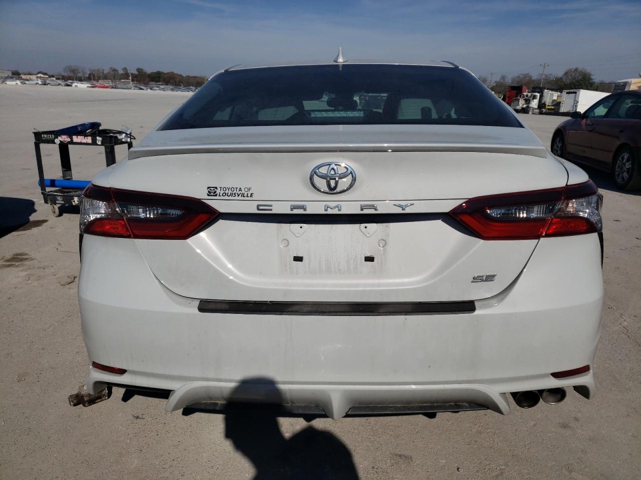2022 TOYOTA CAMRY SE VIN:4T1T11AK4NU061721