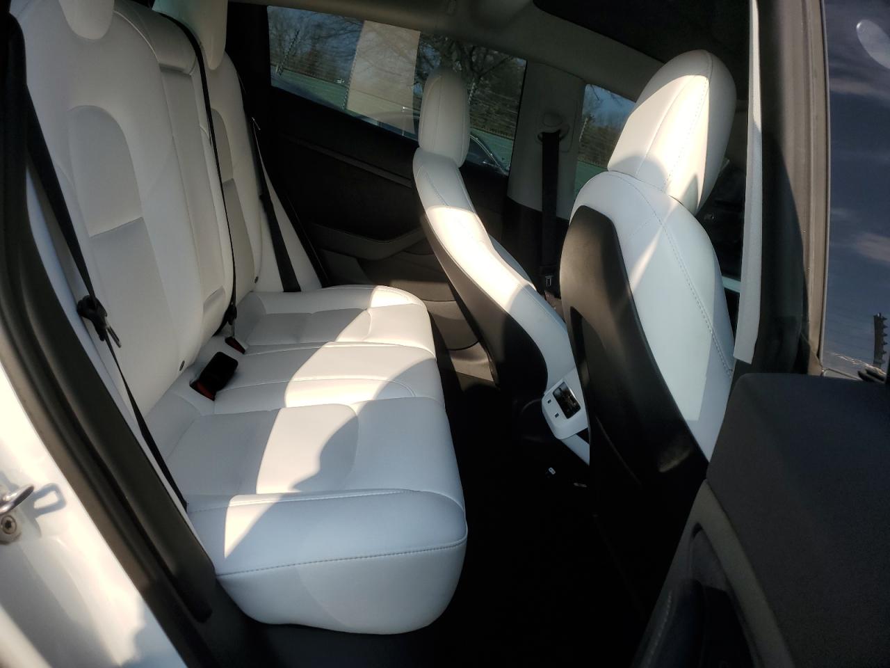 2022 TESLA MODEL 3  VIN:5YJ3E1EBXNF272496