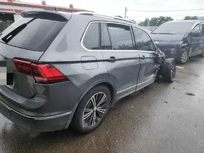 2020 Volkswagen Tiguan VIN: