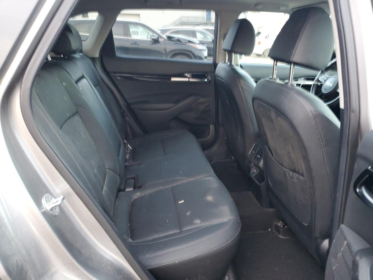 2022 KIA SELTOS SX VIN:KNDETCA22N7272160