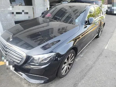 2019 Mercedes-Benz E 220 VIN: