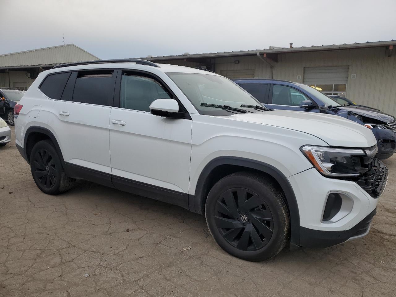 2024 VOLKSWAGEN ATLAS SE VIN:1V2HR2CA2RC517402