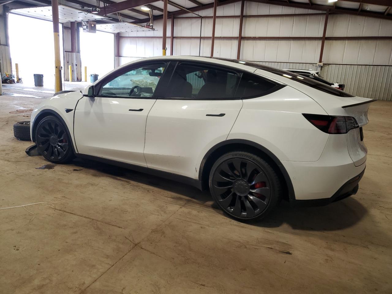 2022 TESLA MODEL Y  VIN:7SAYGDEF1NF521436