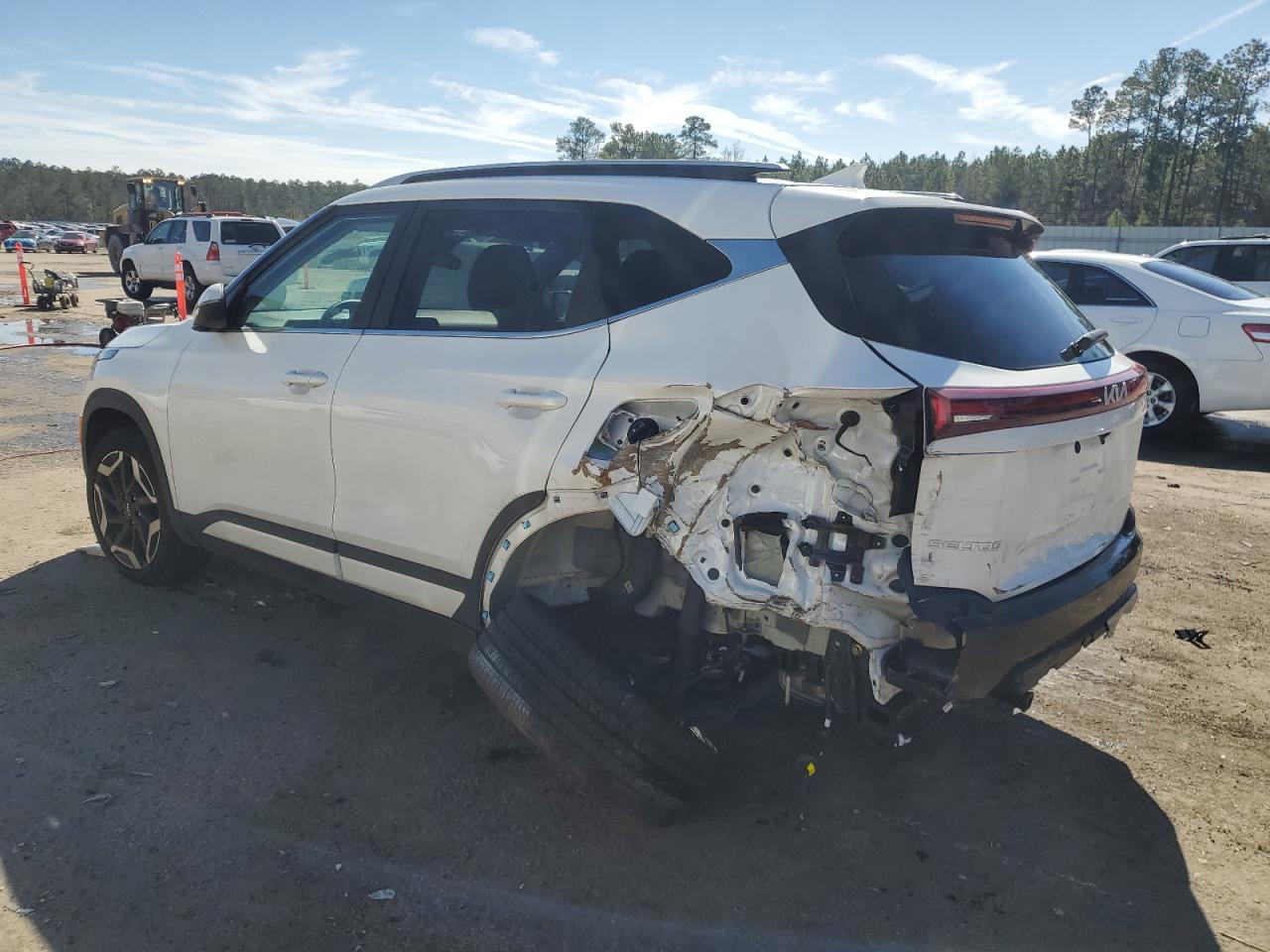 2024 KIA SELTOS SX VIN:KNDETCA78R7501054