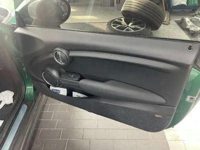 2021 MINI Cooper VIN:
