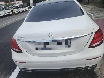 2019 Mercedes-Benz E 300 WDDZF4JB7KA640142 VIN:WDDZF4JB7KA640142