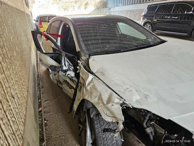 2016 Mercedes-Benz A 45 AMG WDDBF5CB4GJ465134 VIN:WDDBF5CB4GJ465134