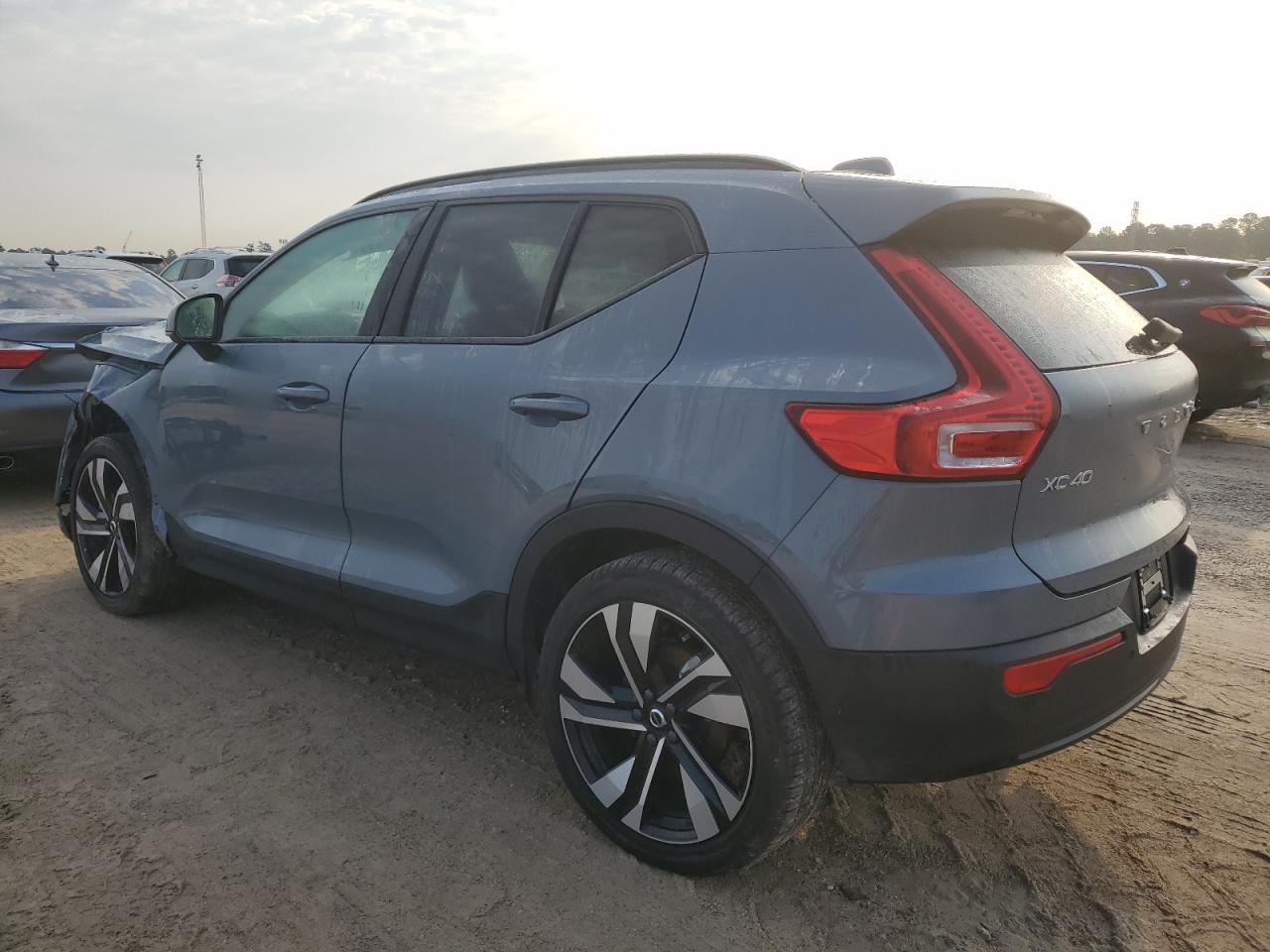 2023 VOLVO XC40 PLUS VIN:YV4L12UL0P2013823