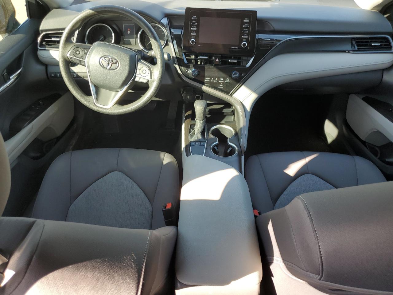 2022 TOYOTA CAMRY LE VIN:4T1C11AKXNU637599