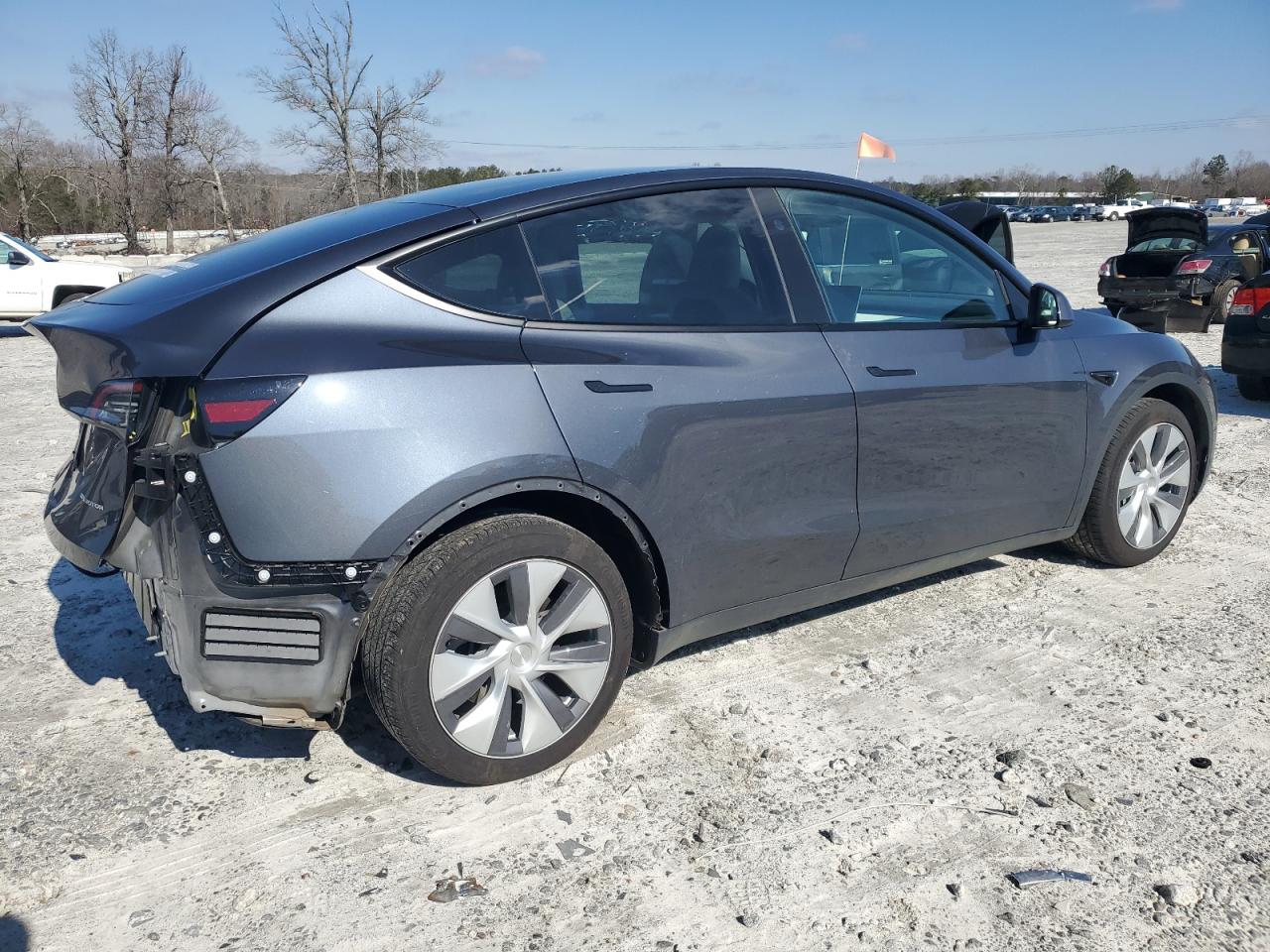 2023 TESLA MODEL Y  VIN:7SAYGAEE0PF908715