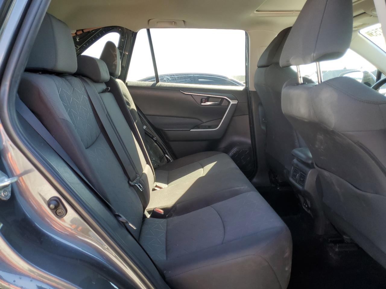 2023 TOYOTA RAV4 XLE VIN:2T3W1RFV4PW240656