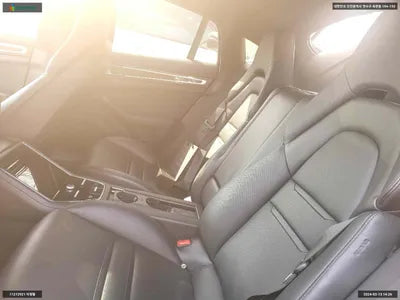 2017 Porsche Panamera WP0AA2A7XHL100772 VIN:WP0AA2A7XHL100772