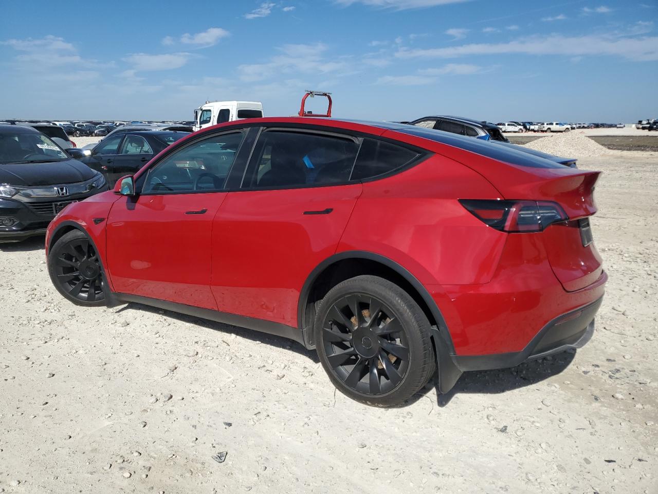 2023 TESLA MODEL Y  VIN:7SAYGAEE8PF632851