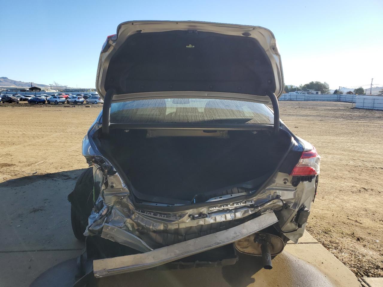 2024 TOYOTA CAMRY LE VIN:4T1R11AK3RU242308