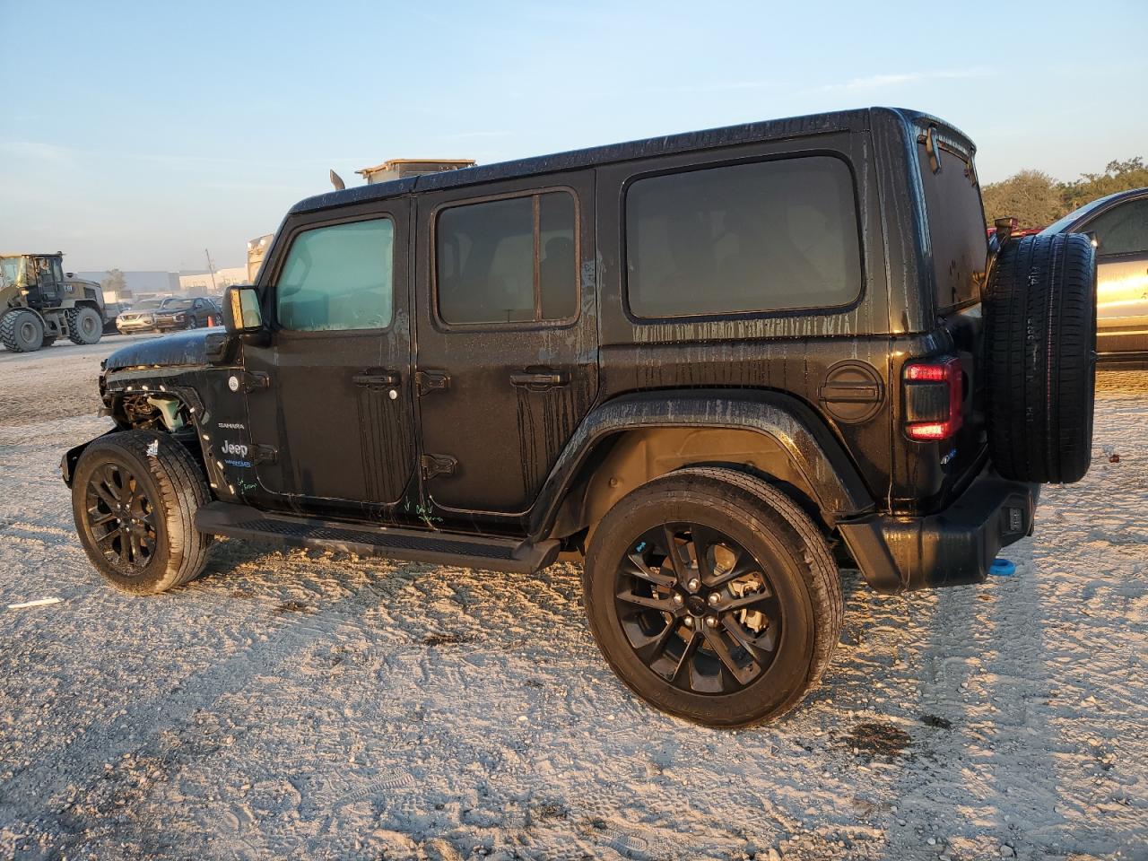 2022 JEEP WRANGLER UNLIMITED SAHARA 4XE VIN:1C4JJXP68NW223010
