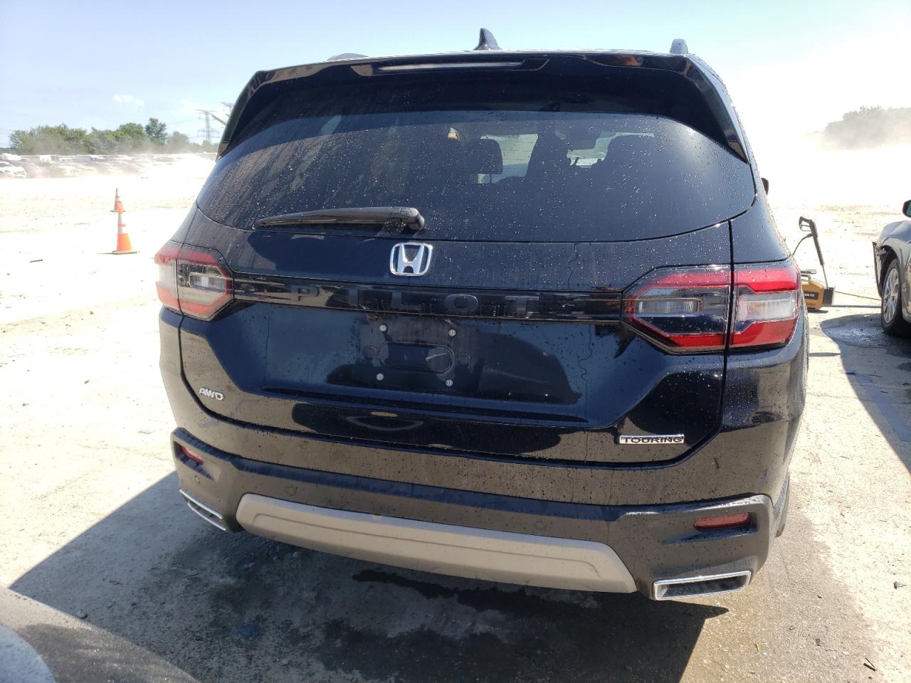 2024 HONDA PILOT TOURING VIN:5FNYG1H76RB007782