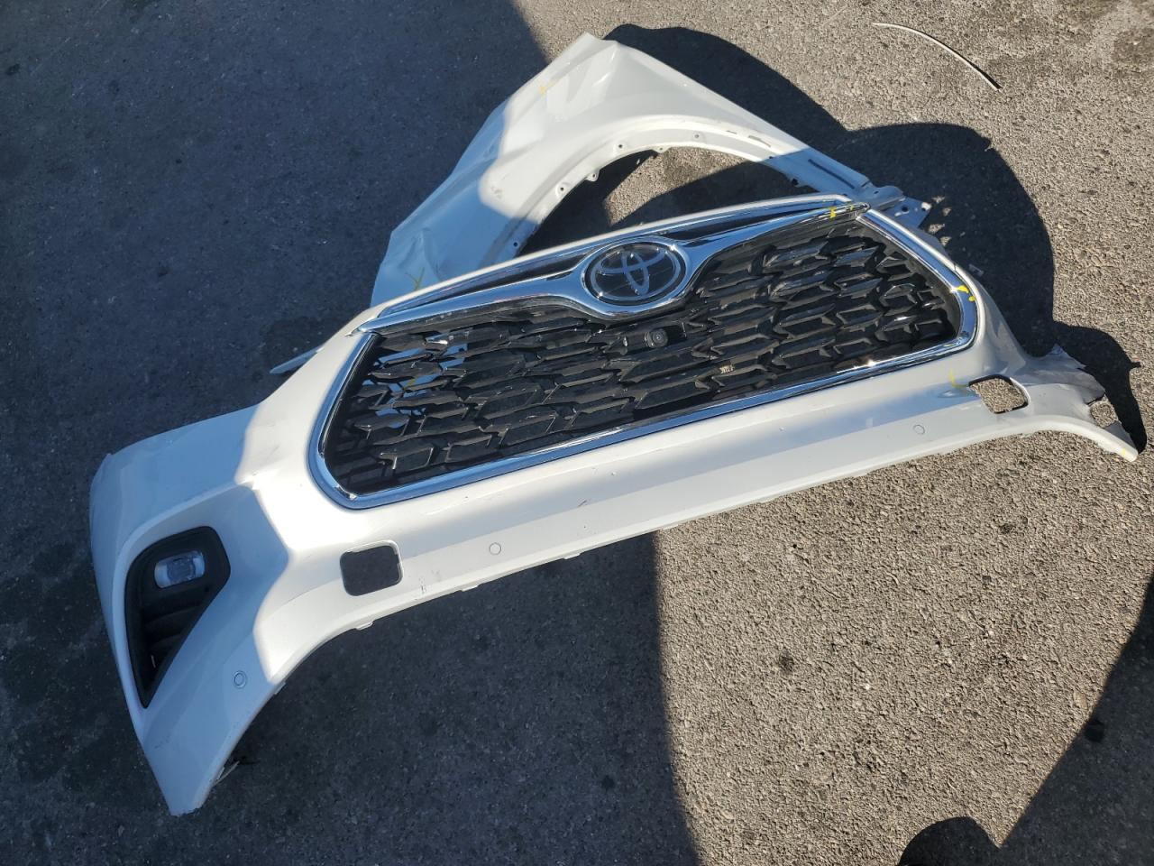 2022 TOYOTA HIGHLANDER LIMITED VIN:5TDDZRBH8NS214821