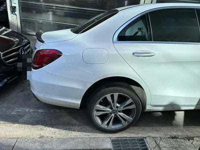 2018 Mercedes-Benz C 220 VIN: