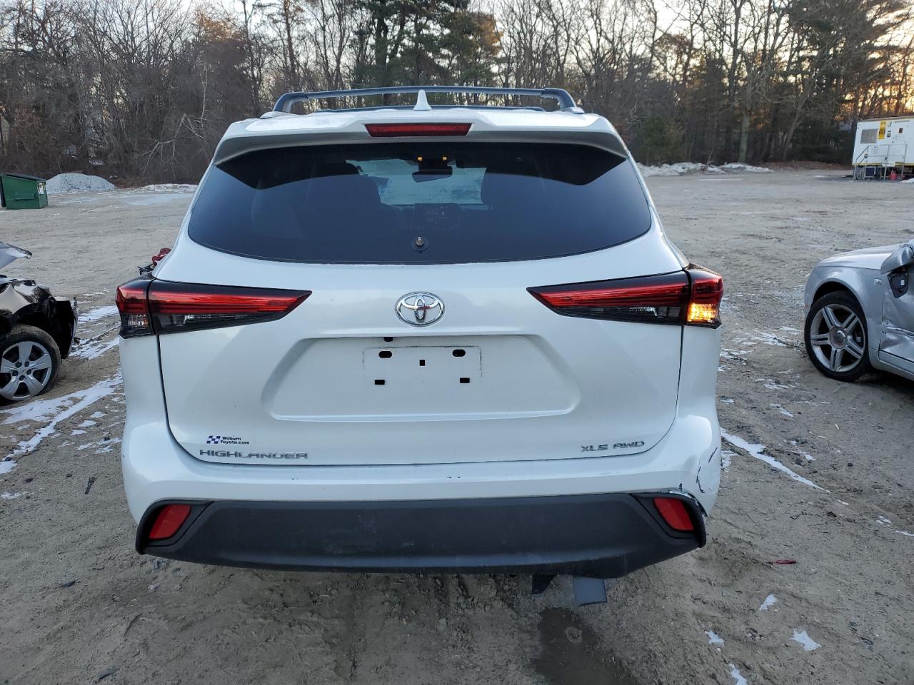 2022 TOYOTA HIGHLANDER XLE VIN:5TDGZRBH3NS252647