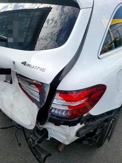 2019 Mercedes-Benz GLC 300 VIN: