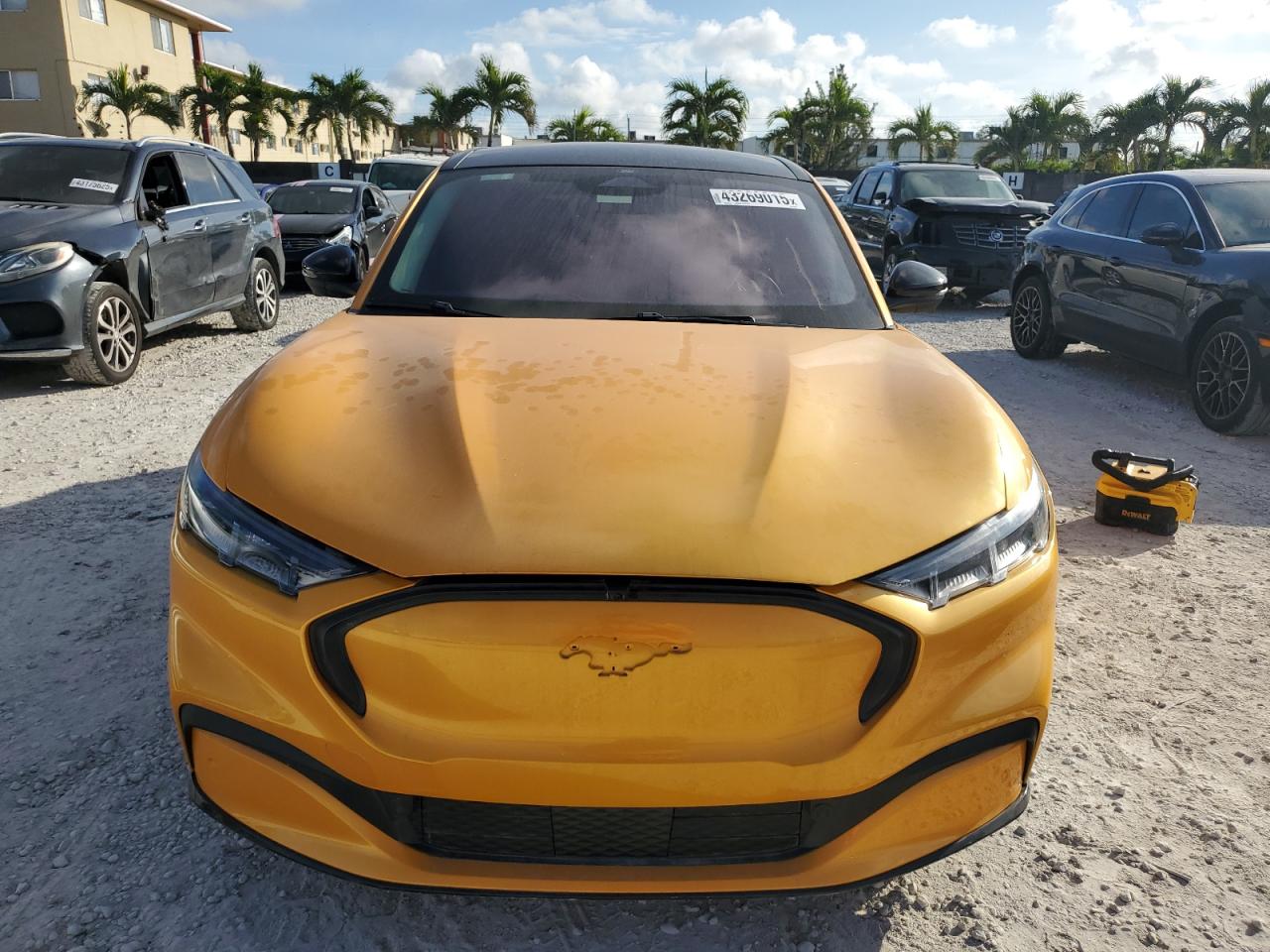 2022 FORD MUSTANG MACH-E PREMIUM VIN:3FMTK3RM1NMA56723