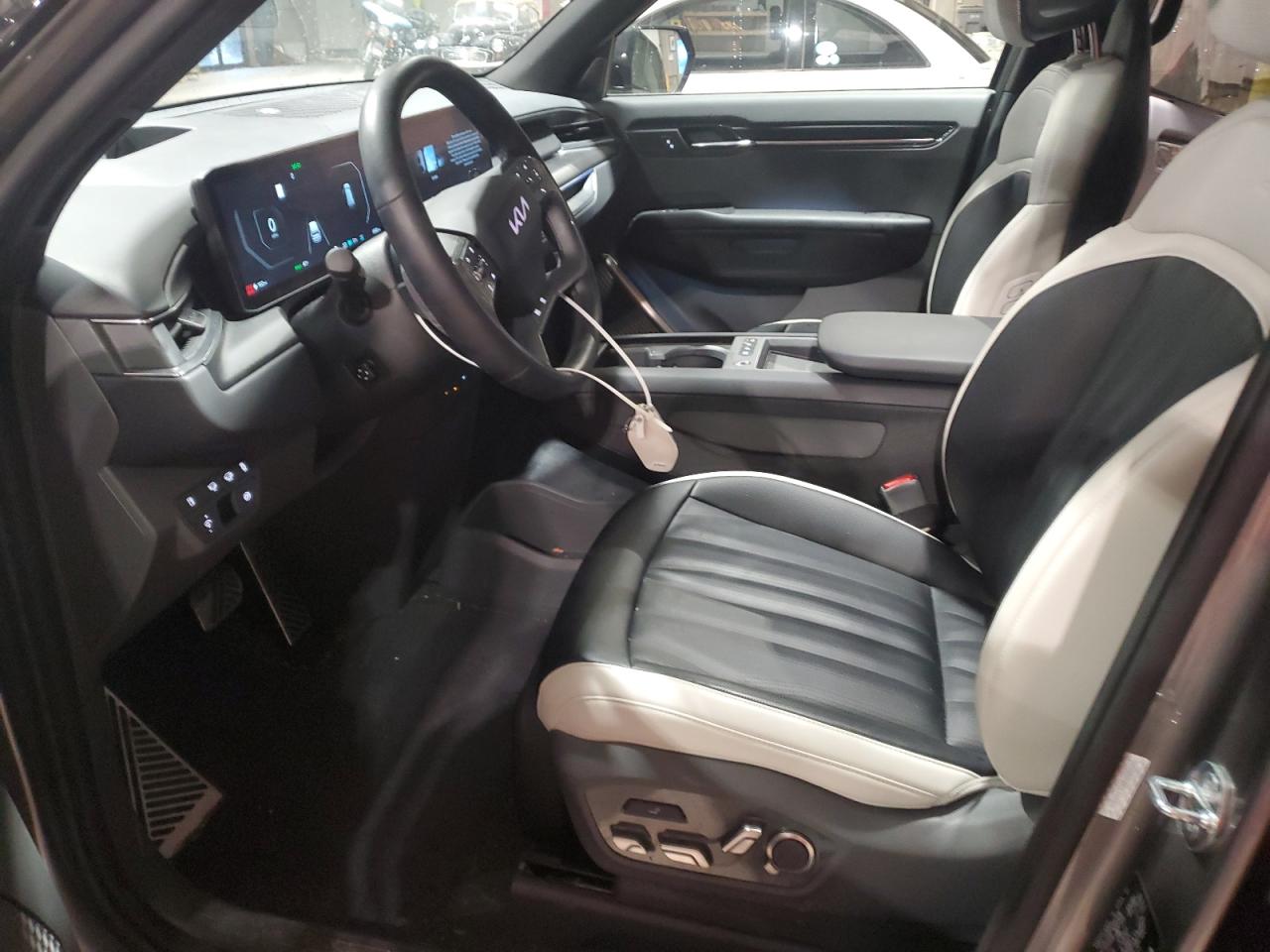 2024 KIA EV9 GT LINE VIN:KNDAEFS56R6020345